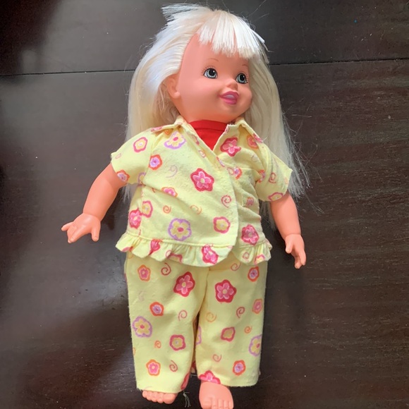 Cuddly Soft Slumber Party My Size Kelly Doll - Picture 2 of 8